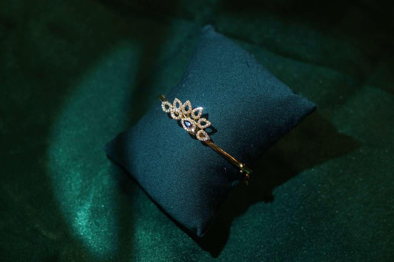 Bangle - 12.02 gm